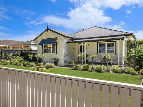 Gipps Getaway - Perths Hotel 0