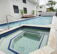 Gladstone Central Plaza - Perths Hotel