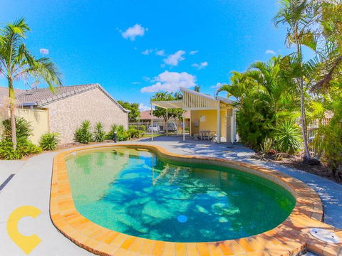 Gold Coast Family Villa - Perths Hotel 2