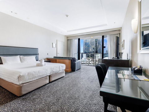 Gold Tower 8th Level Private Two Bedroom Dual Key - Perths Hotel 0