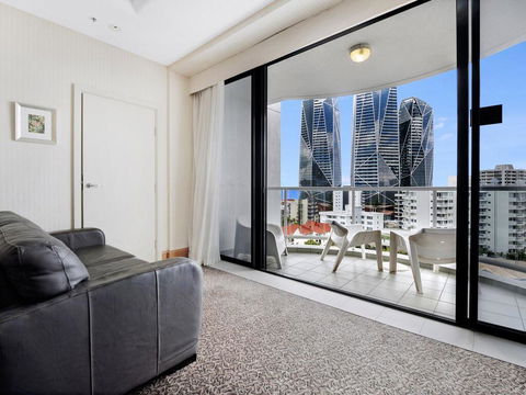 Gold Tower 8th Level Private Two Bedroom Dual Key - Perths Hotel 2