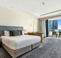 Gold Tower in the Oaks Hotel Surfers Paradise - 1020 - Perths Hotel