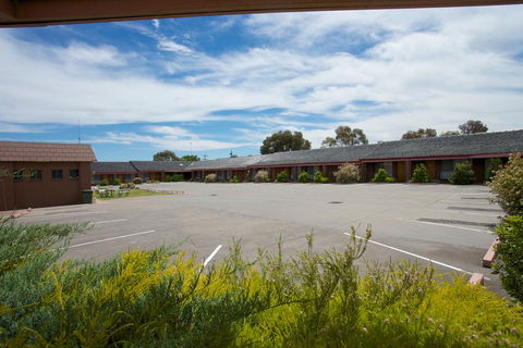 Golden Grain Motor Inn - Perths Hotel 3