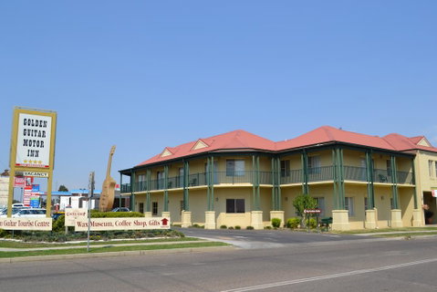 Golden Guitar Motor Inn - Perths Hotel 2