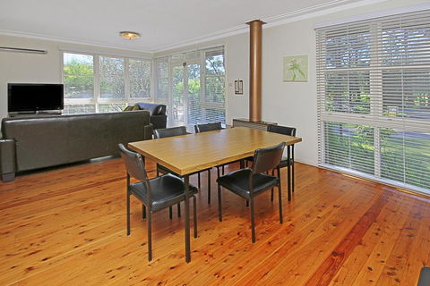 GOLF 39 MOLLYMOOK BEACH - Perths Hotel 1