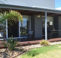Grange Water View Yarrawonga - Perths Hotel