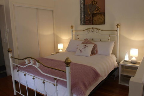 Granite Gardens Cottages & Lake Retreat - Perths Hotel 1