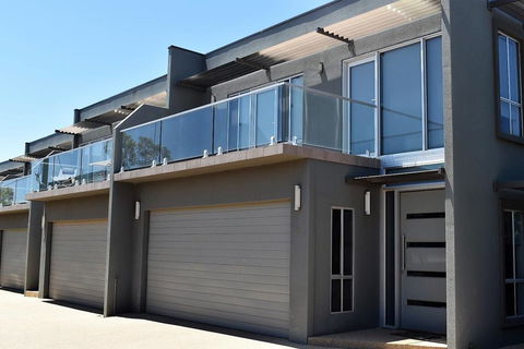 Griffith Prestige Apartments - Perths Hotel 0