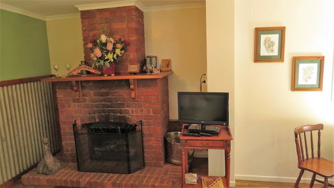 Gumtree On Gillies Bed And Breakfast - Perths Hotel 3