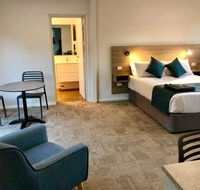 Gundagai Tourist Suites - Perths Hotel