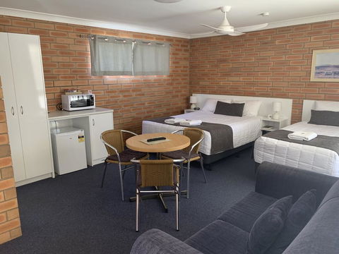 Gunsynd Motor Inn - Perths Hotel 0
