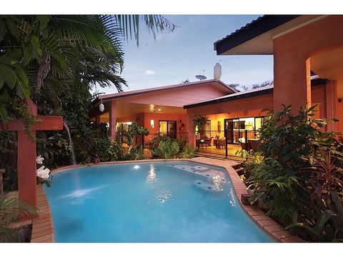 Hacienda Cooya Beach - Perths Hotel 0