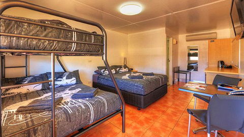 Halls Creek Motel - Perths Hotel 3