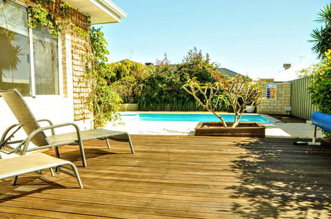 Halls Head Holiday Home - Perths Hotel 2