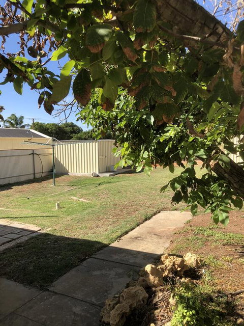 Happy Hours - Perths Hotel 3