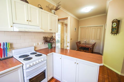 Harrietville Cottage - Perths Hotel 3