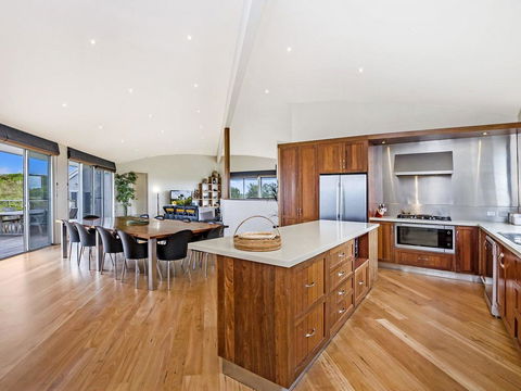 HEARN'S BEACH HOUSE - Perths Hotel 2
