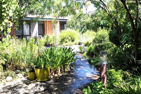 Henry's Quirindi - Perths Hotel 2