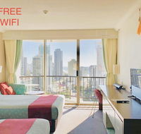 High Floor Twin Share with Ocean View at Surfers Paradise - Hotel Studio - Perths Hotel