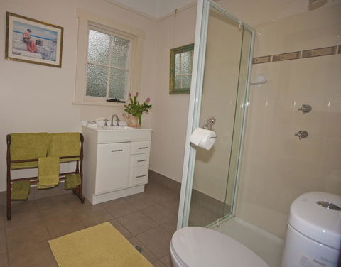 Hillside Cottage - Perths Hotel 2