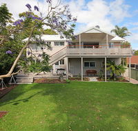 HILLTOP HAVEN in MOLLYMOOK - Perths Hotel