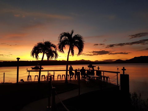 Hinchinbrook Marine Cove Resort - Perths Hotel 1