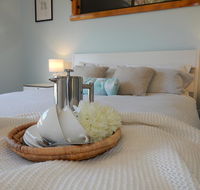 Holiday home by the beach in St Helens - Perths Hotel