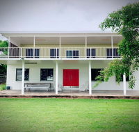 Holiday Rental - Huge House With Beach Views - Perths Hotel