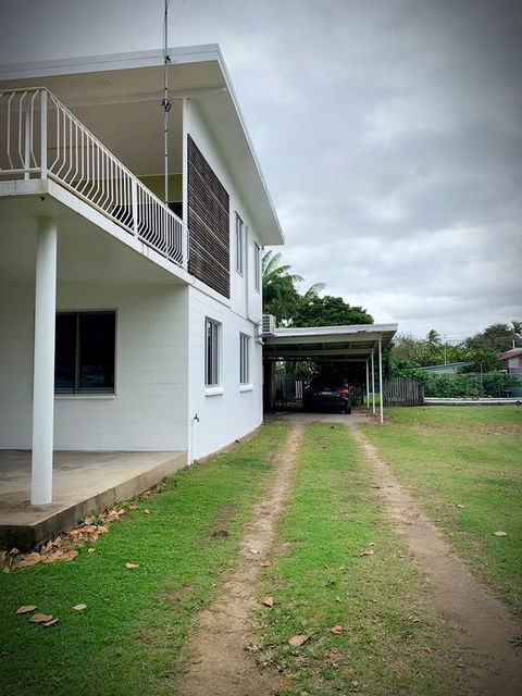 Holiday Rental - Huge House With Beach Views - Perths Hotel 3