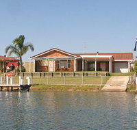 Island Paradise on Dotterel - Perths Hotel
