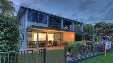 Island View Unit 2 / 40 Marine Parade - Perths Hotel 1