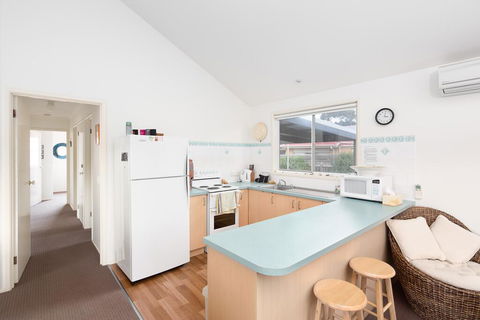 Island Villa - Perths Hotel 3