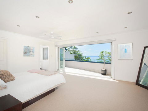 Jacaranda Blue @ Corlette - Perths Hotel 3
