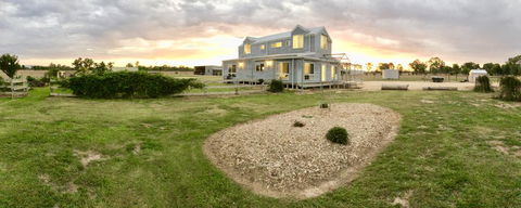 Jackaleah Farm Stay - Perths Hotel 0