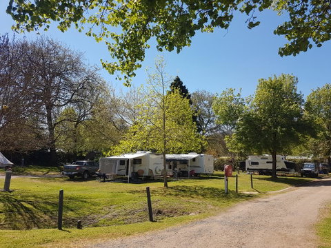Jamieson Caravan Park - Perths Hotel 1