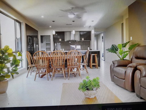 Jasper Place - Perths Hotel 1