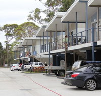 Jervis Bay Holiday Cabins - Perths Hotel