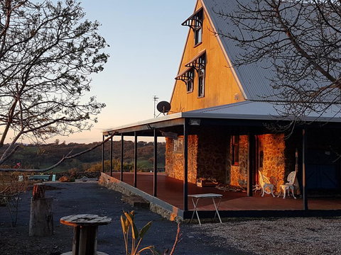 Jinji's Edge Escape - Perths Hotel 0