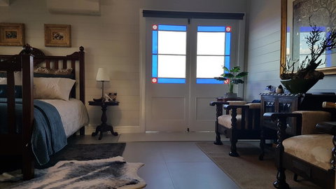 Jinji's Edge Escape - Perths Hotel 3