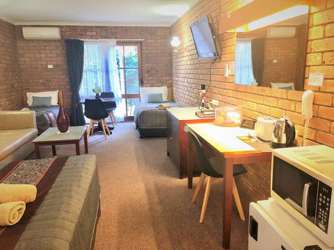 Jolly Swagman Motor Inn Euroa - Perths Hotel 2