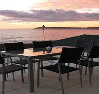 Jones's Beach House - perfect location with views - Perths Hotel