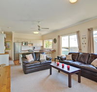 Just 4 Fun - Perths Hotel