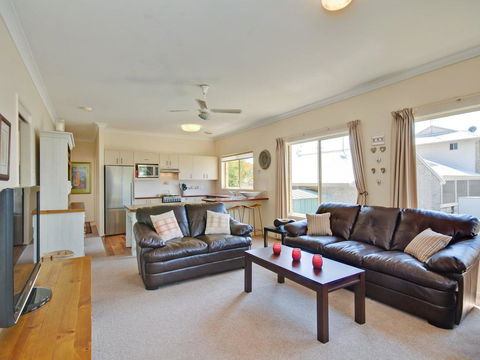 Just 4 Fun - Perths Hotel 0