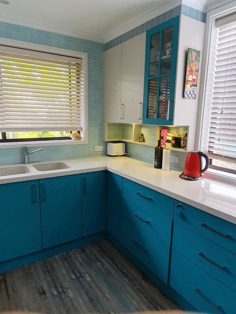 JUST-4-YOU! Amazing Sea Views, WIFI, Fullly Air-conditioned, King Bed - Perths Hotel 2