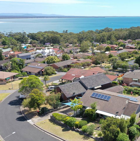 JUST-4-YOU! Amazing Sea Views, WIFI, Fullly Air-conditioned, King Bed - Perths Hotel 3
