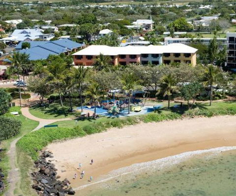 Kacy's Bargara Beach Motel - Perths Hotel 0