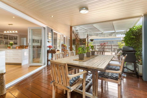KARINYA - MORNINGTON - Perths Hotel 0