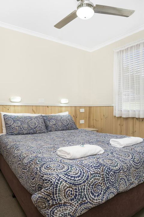 Kendalls Beach Holiday Park - Perths Hotel 3