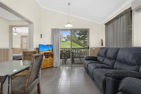 Kendalls Beach Holiday Park - Perths Hotel 1