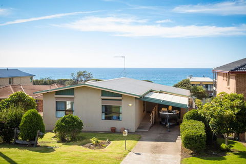 Kianga Parade Beach House - Perths Hotel 0